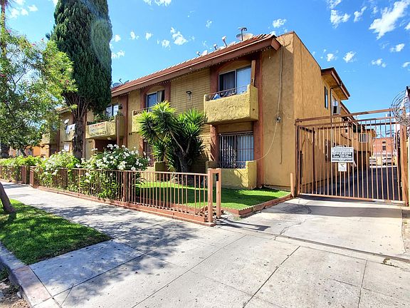 2nd image of 5445 Sierra Vista Ave #27
