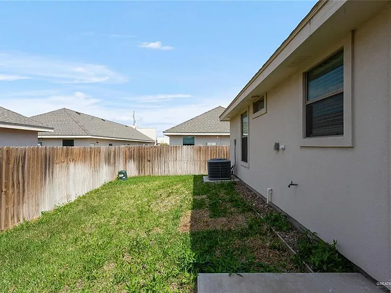 1402 Coyote Hls #3 — Photo 3