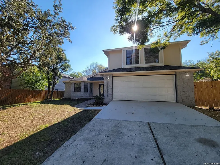 6810 Raintree Path — Photo 1