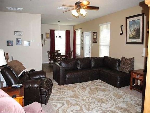4th image of 1024 Sugar Brook Dr