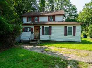 22 Railroad St, Amherst, MA 01002