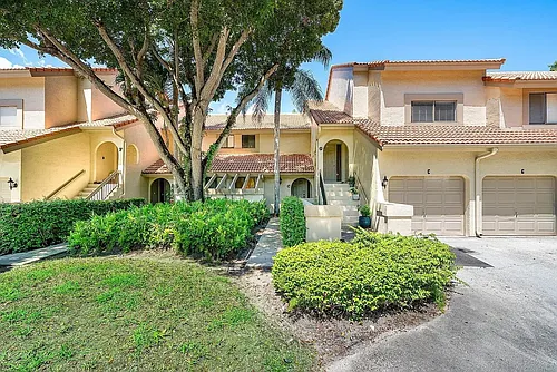 5520 Coach House Cir #G Photo 1