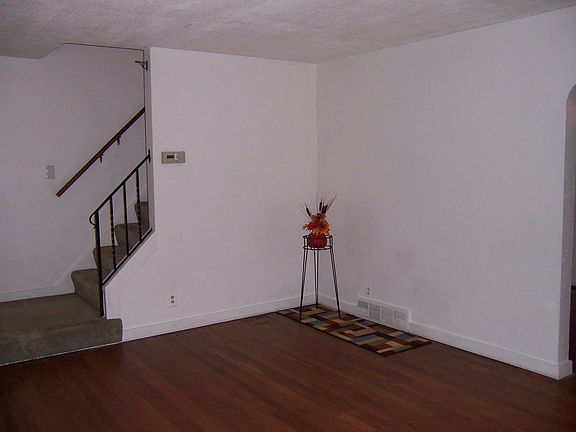 2nd image of 220 Burdine Ave