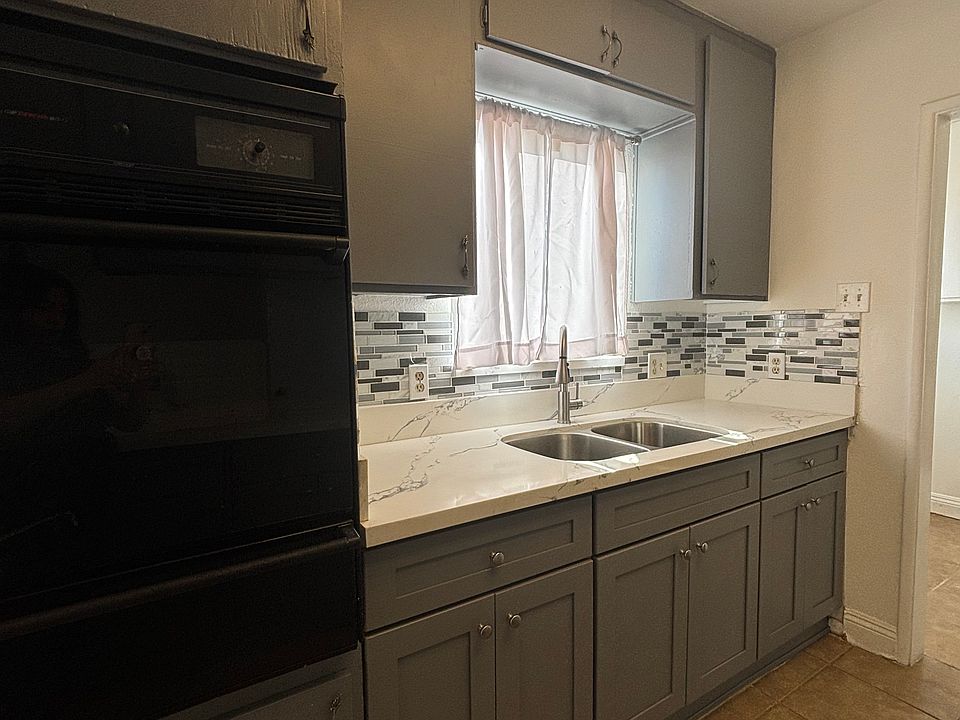 1st image of 9644 1/2 54th St #1/2