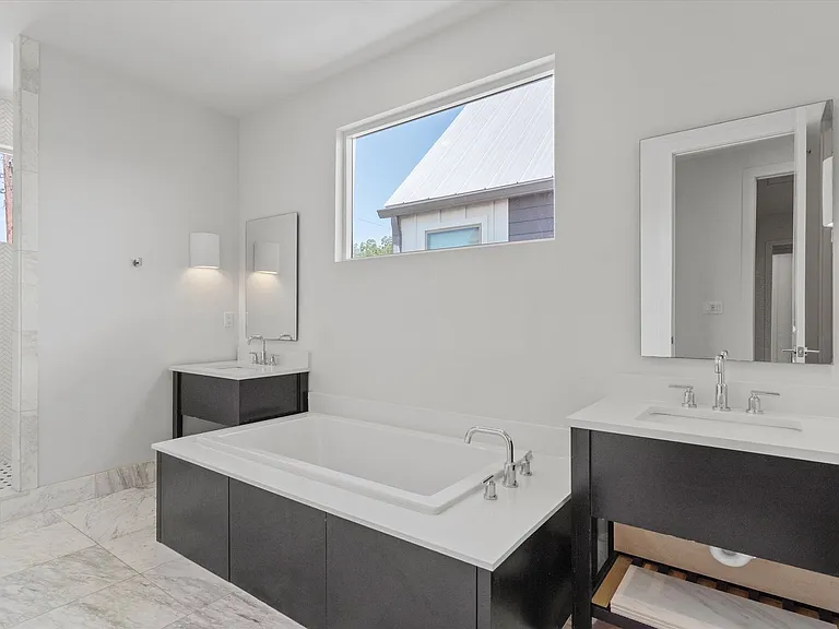 2509 S 4th St — Photo 27