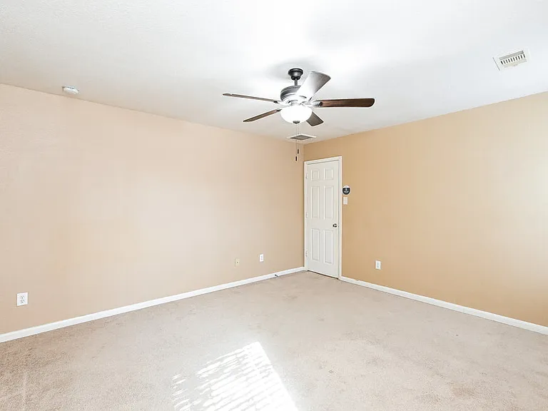 22123 Greengate Dr — Photo 9