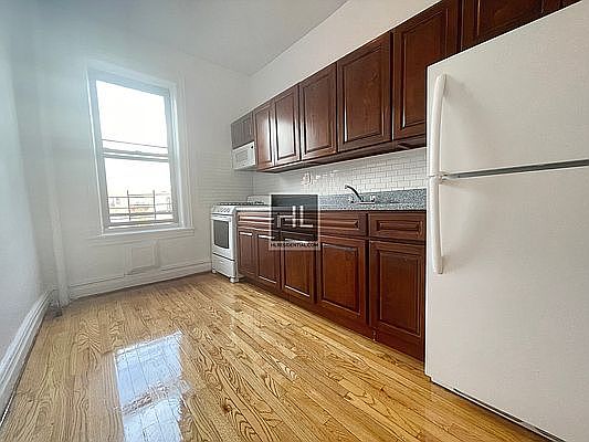 3rd image of 8014 18th Ave #B12