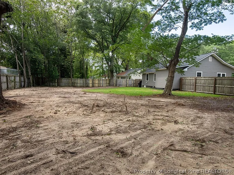 216 Circle Ct — Photo 23