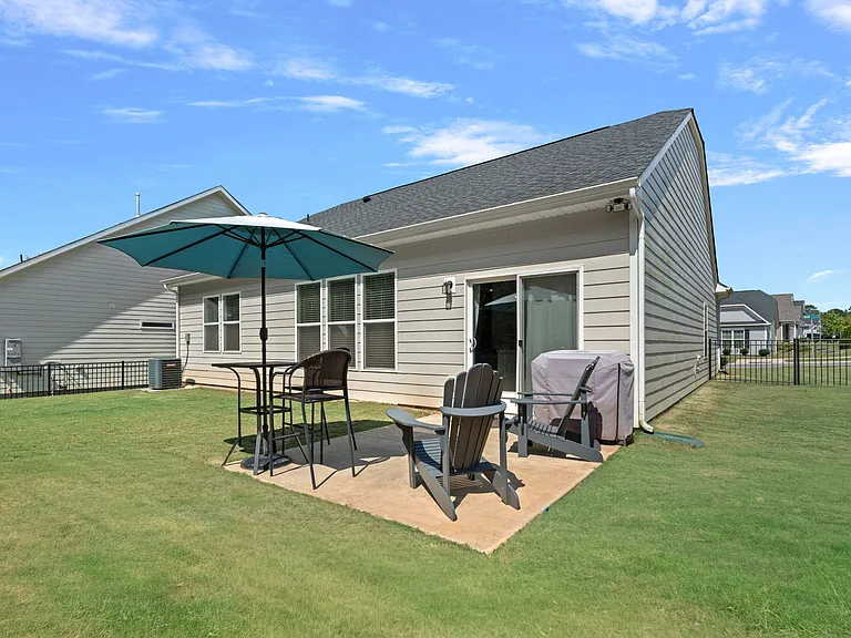 3739 Berry Dr — Photo 20