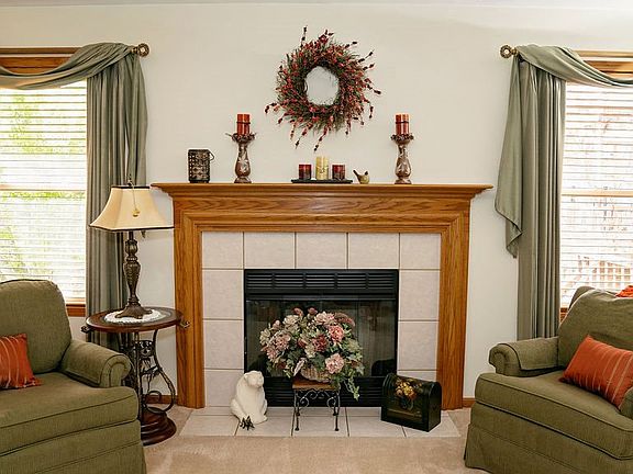 3rd image of 648 Purple Sage Dr