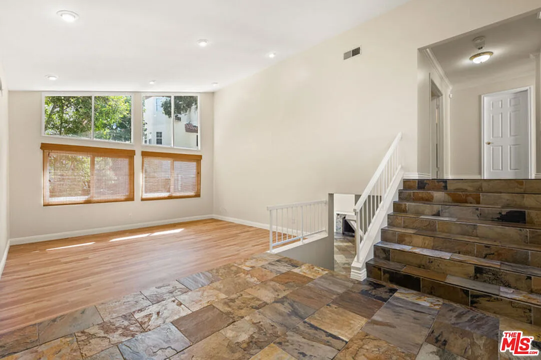 Building Photo - 22840 Sparrowdell Dr