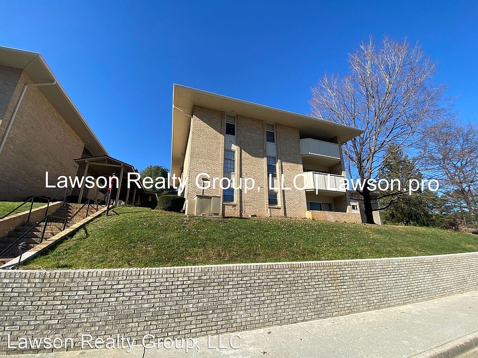 1st image of 5260 Crossbow Cir Unit 7B