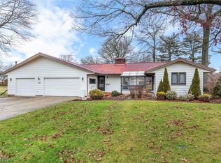 43 Lakeview Dr, Grafton, OH 44044
