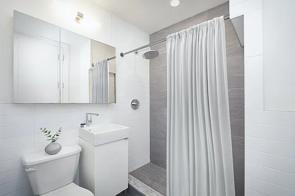 Rented by Abode Residential LLC | media 7