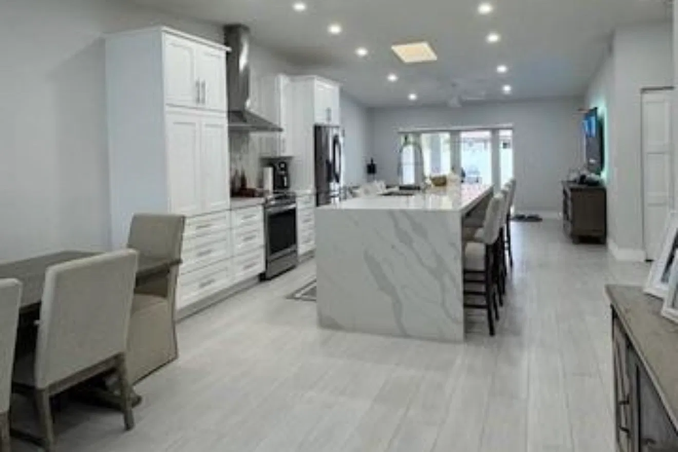 3 bed, 1484 sqft, $3,700 — Photo 1