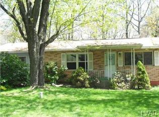 1350 Spring Dr, Walnutport, PA 18088