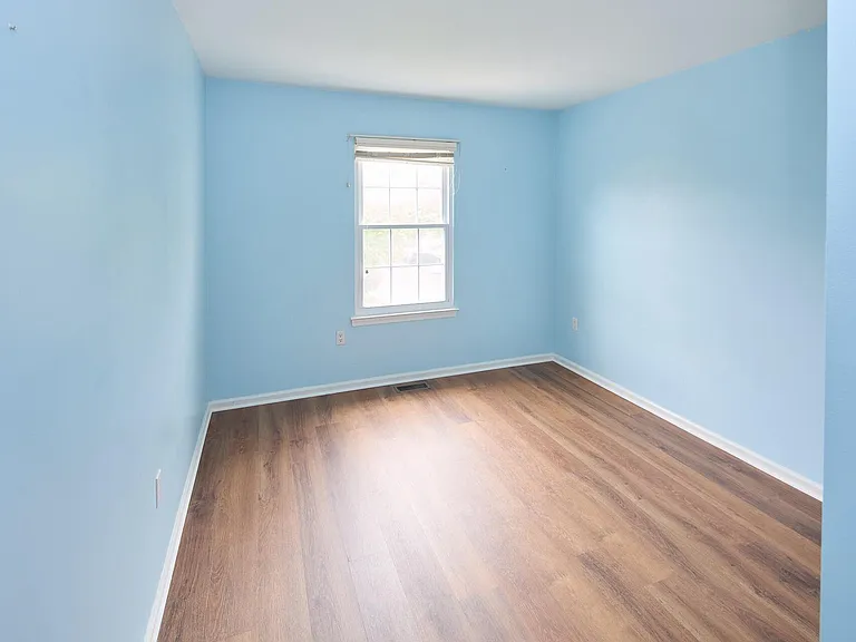 3604 Carriage Ct N — Photo 11