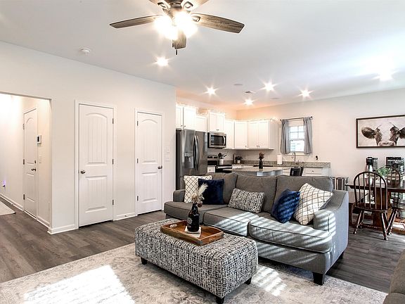 5th image of 332 Wahoo Cir