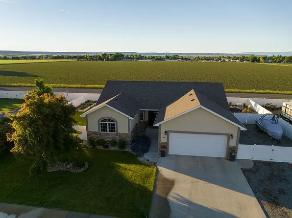 1181 Sequoia Dr, Powell, WY 82435