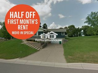 3101 Silver Lake Rd, Saint Anthony, MN 55418