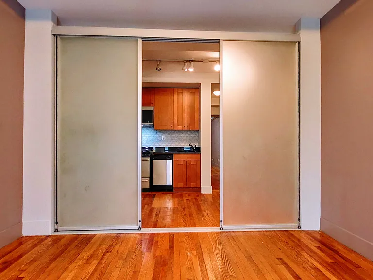 11 Waverly Pl #3A — Photo 4