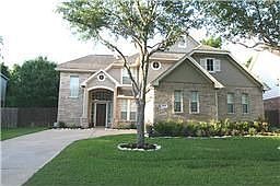 1st image of 2906 Five Oaks Dr