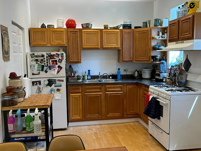 1731 W 17th St #6 — Photo 15