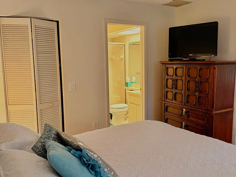 2302 Wyndam Dr — Photo 21
