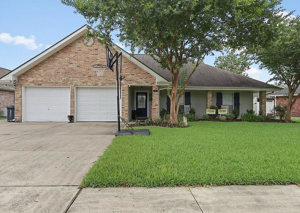 1st image of 134 Aubrey Dr