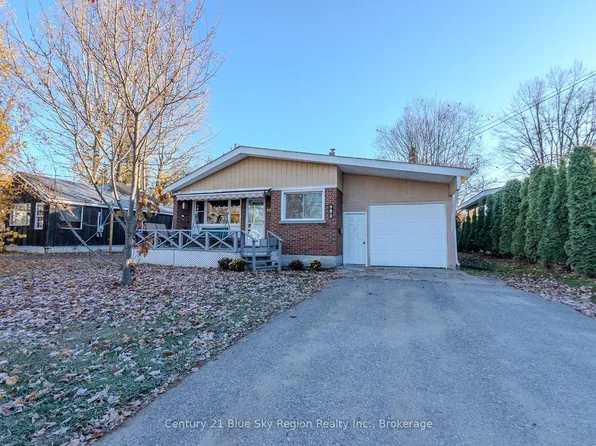 994 Premier Rd, North Bay, ON P1A 2H8