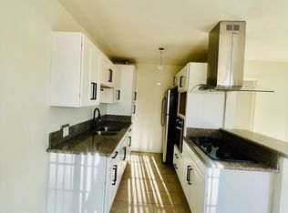 11843 Hamlin St APT 6, North Hollywood, CA 91606