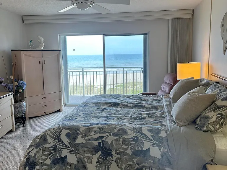 4850 Ocean Beach Blvd #505 — Photo 5