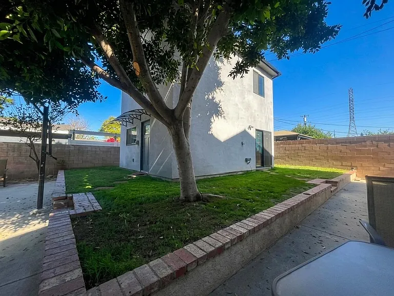 11303 Paso Robles Ave — Photo 20
