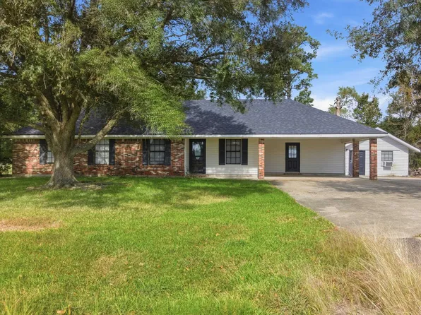 2014 N Iona Dr, Sulphur, LA 70665