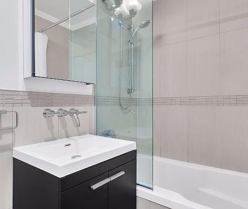 5th image of 23-11 21st Ave #1E