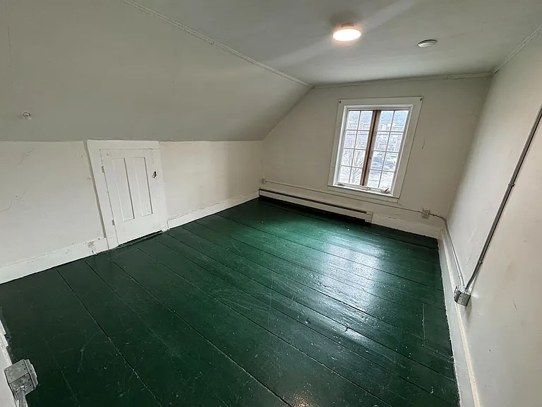 16 Glidden St. — Photo 6