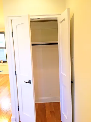 Rented by Rapid Realty Cobble Hill | media 19