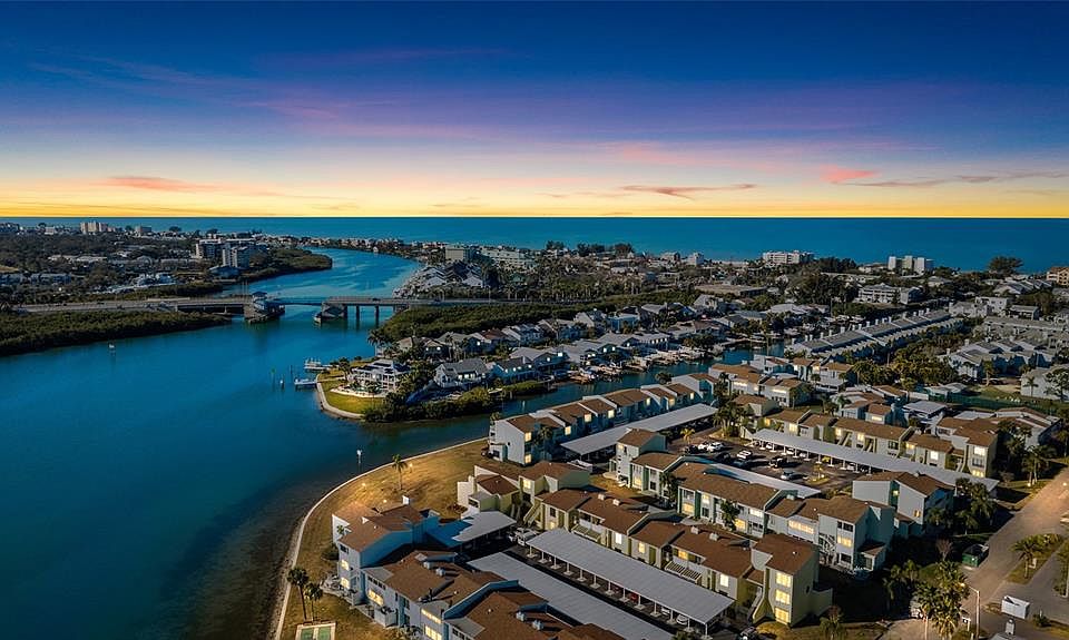 1st image of 1 Windrush Blvd APT 21