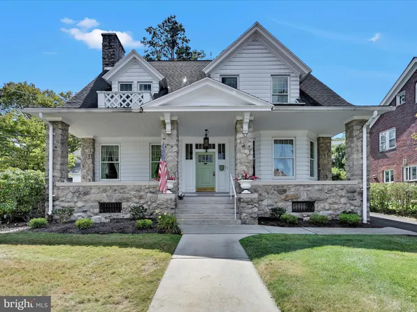 1941 Mahantongo St, Pottsville, PA 17901