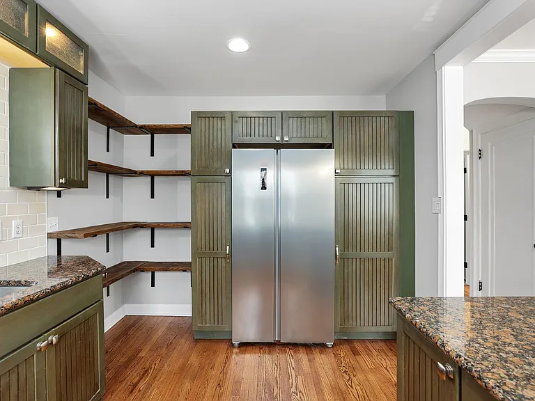 2904 Greentop Ct — Photo 10