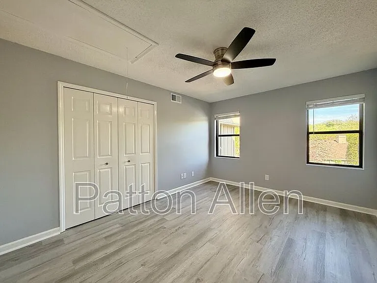 2406 Abbey Cir — Photo 22