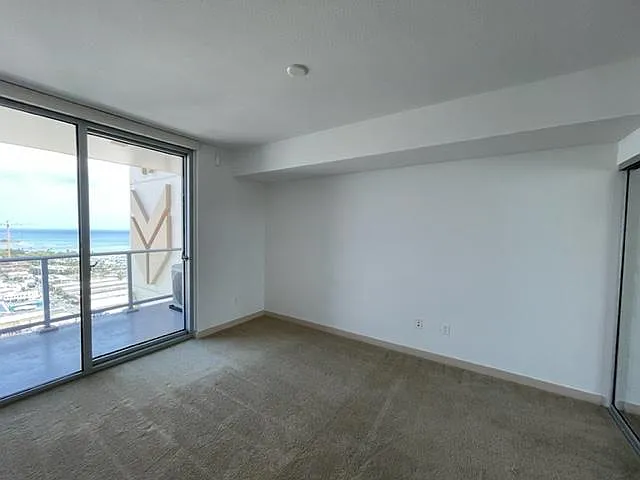 555 South St #3303 — Photo 2