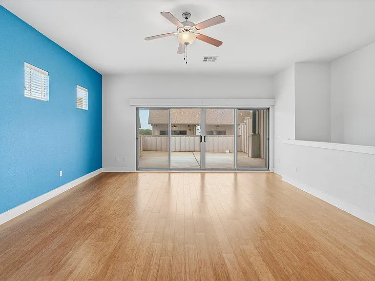2520 Bluebonnet Ln #40 — Photo 21