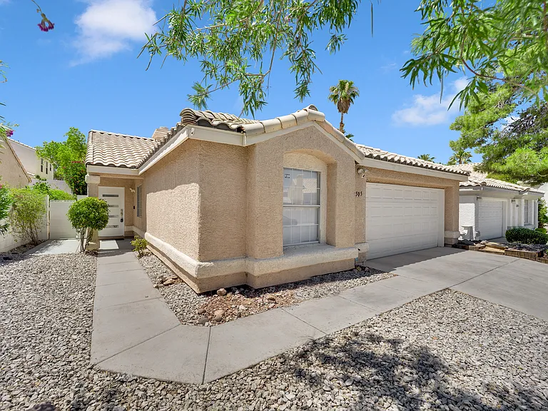 2505 Sea Venture Dr — Photo 4