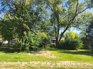 824 Ogden Rd, New Lenox, IL 60451