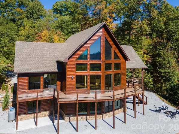 92 Cherahala Ln, Bryson City, NC 28713