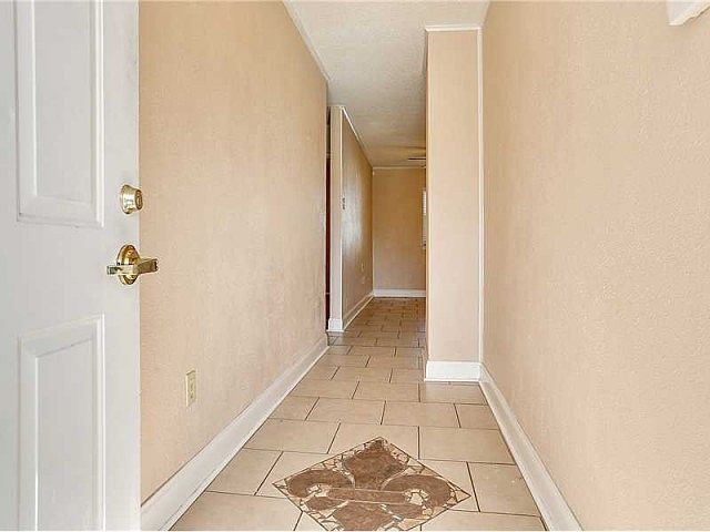 1st image of 5060 Highland Dr