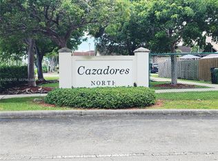 Cazadores, Miami, FL 33177