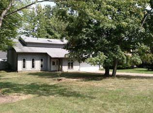 14482 Boston Rd, Strongsville, OH 44136