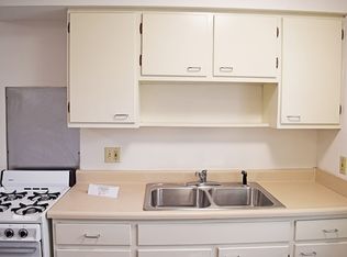 402 W Clark St #18063104, Champaign, IL 61820